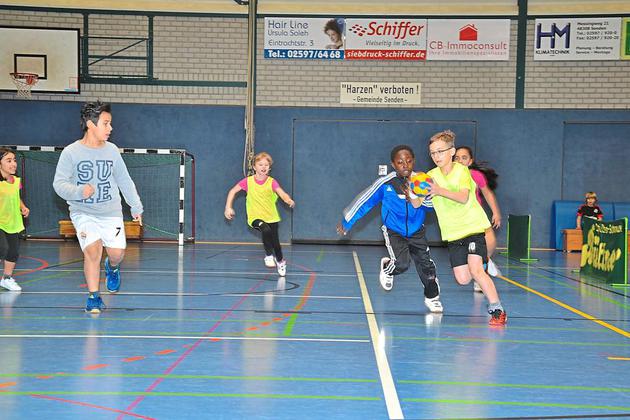 Handball Spielfest der Grundschulen Mit Einsatz und Talent auf Punktejagd image 630 420f wn